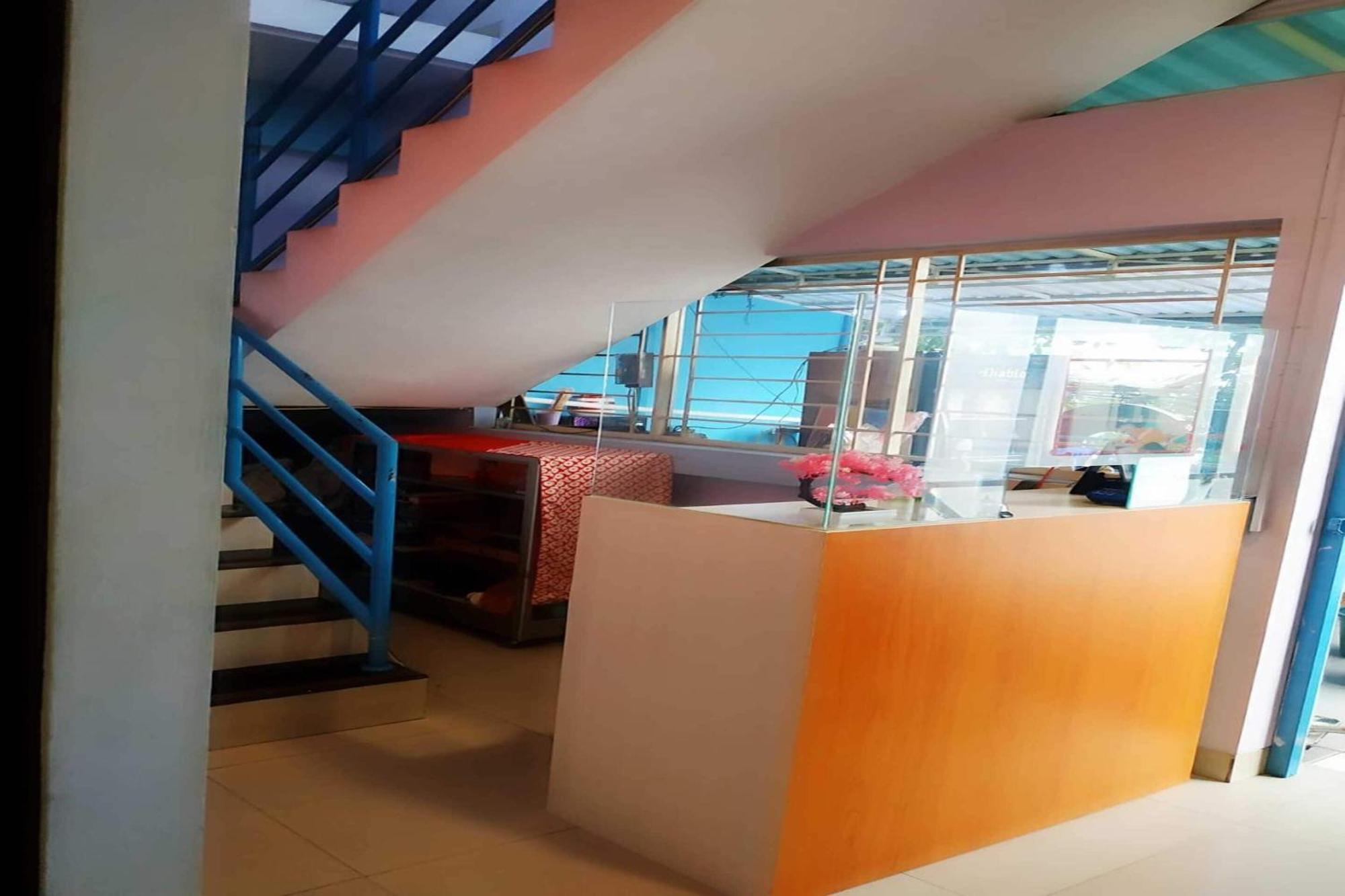 OYO 478 Balcon Biru Hotel Jakarta Exterior foto